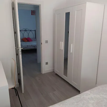 Piso Tranquilo Y Centrico De 3 * Ávila